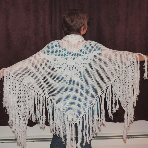 Crocheted White Lace Butterfly Shawl - Picture 4 of 6